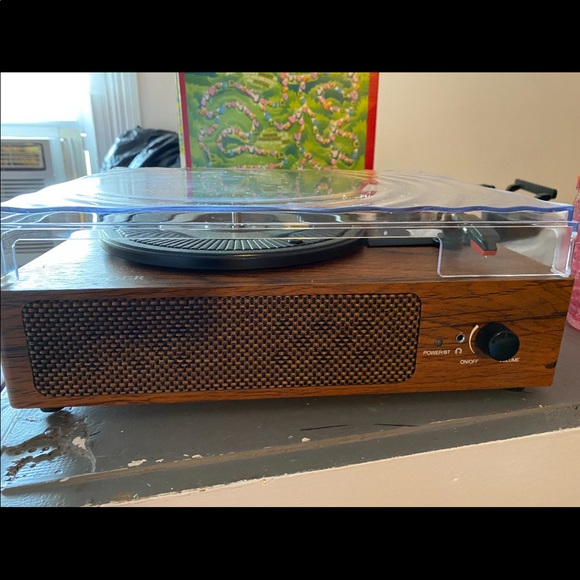 Record player - Picture 3 of 3